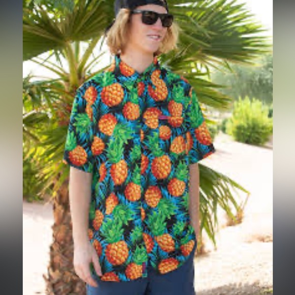 DIXXON Pineapple Express Short Sleeve Button Front Shirt size Large - Picture 6 of 6